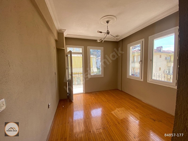 Patlangıçta Yeşillikler İçinde,Otoparklı Ara Kat 3+1 135m2 Geniş Daire - Görsel 16