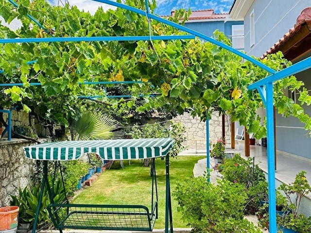 ROYAL ALAÇATIDA KİRALIK 3+1 EŞYALI BAHÇELİ VİLLA - Görsel 11