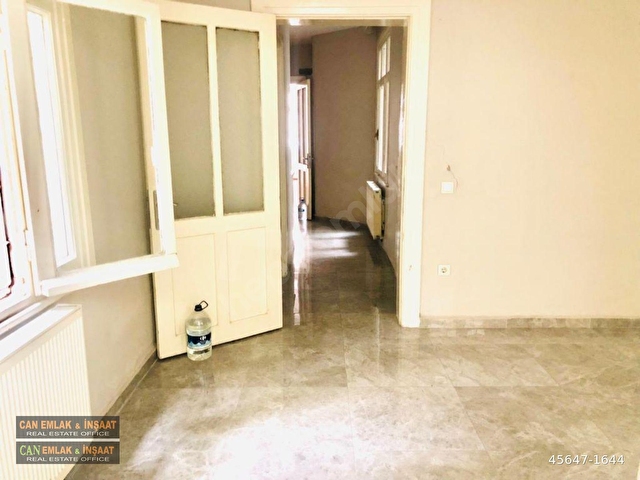 Cihangirde Tam Göbekte Yüksek Tavanlı Tamamı Yenilenmiş Sıfır Süper Bahçeli Balkonlu (2+1)(95)m2 - Görsel 19