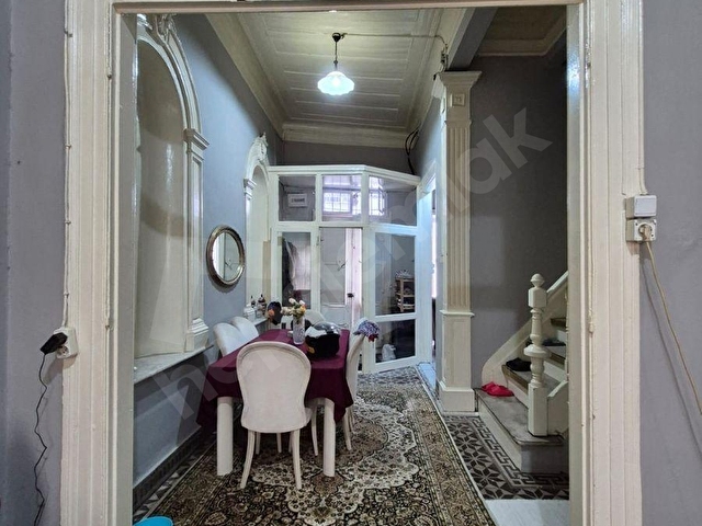Küçükyalıda İşyerine Uygun 9+1 Satılık Köşk Konak - Görsel 24