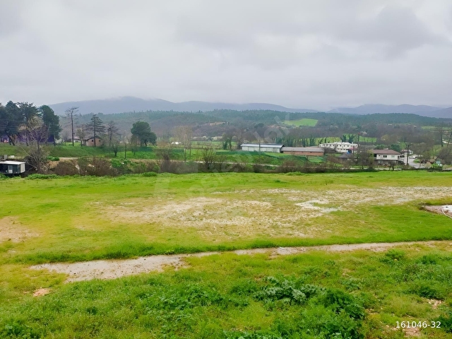 ANKADAN Mustafakemalpaşa Paşalar Mah.de 642 m2 Villa İmarlı
