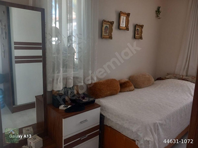 FOÇA DEMETER EMLAKTAN SATILIK MERKEZDE TEMİZ DAİRE - Görsel 15