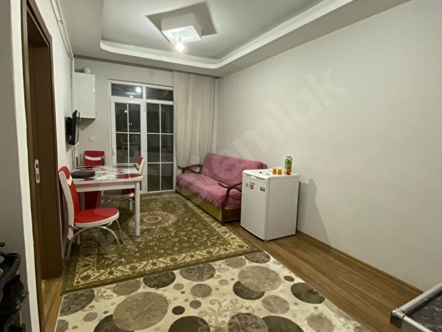 Kuş Kafesi Sokağında Satılık Eşyalı 1+1 Daire - Görsel 3