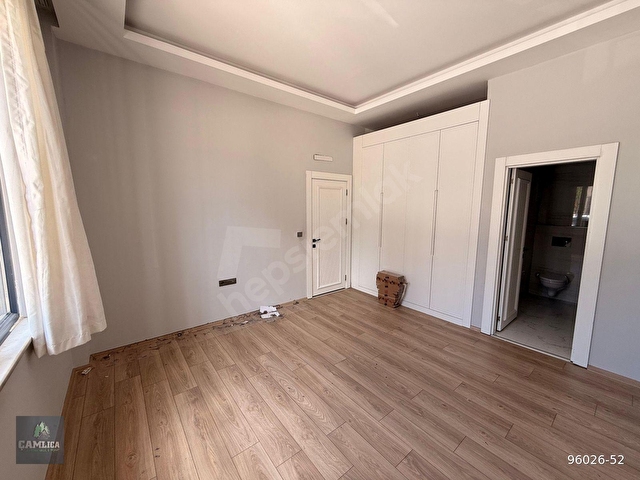 ÇAMLICA GAYRİMENKULDEN ŞEHİRGÖSTERENDE 4+1 ULTRA KİRALIK DAİRE - Görsel 15