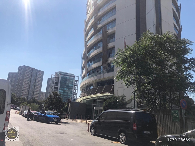 ATAŞEHİR AĞAOĞLU MY PRESTİGE DE KİRALIK OFİS-BÜRO  105 M2 BALKONLU