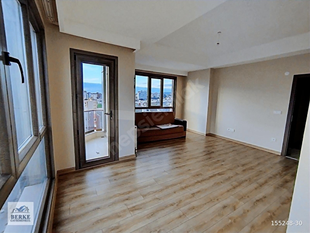 BERKEDEN Deniz ve adalar manzaralı metroya yakın 5+2 dubleks - Görsel 3