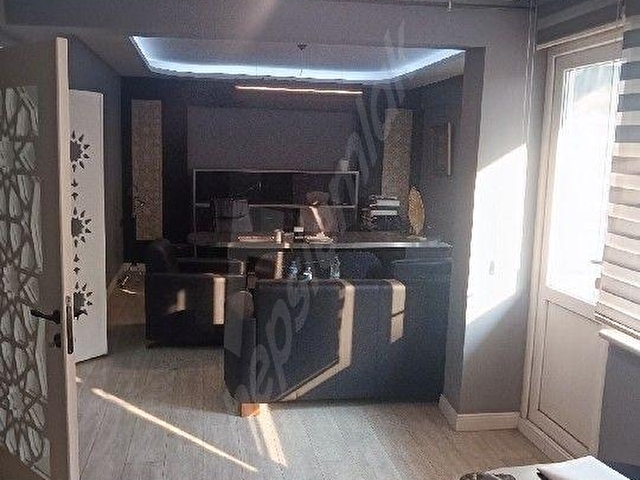 Orhangazi Caddesinin En İşlek Lokasyonunda Eşyalı Kiralık Ofis - Görsel 2