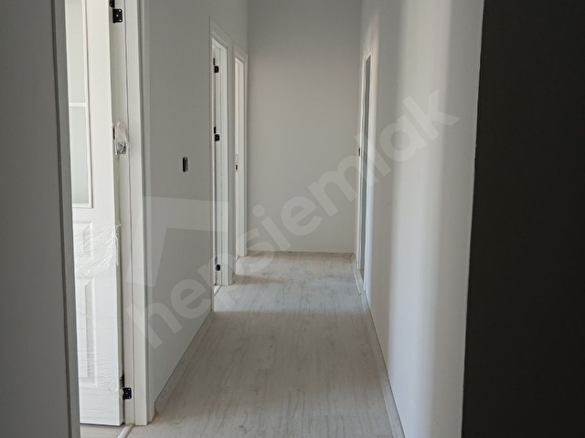 Altıparmaktan Üniversite Kavşağında Uygun Fiyatlı 3+0 Daire - Görsel 6