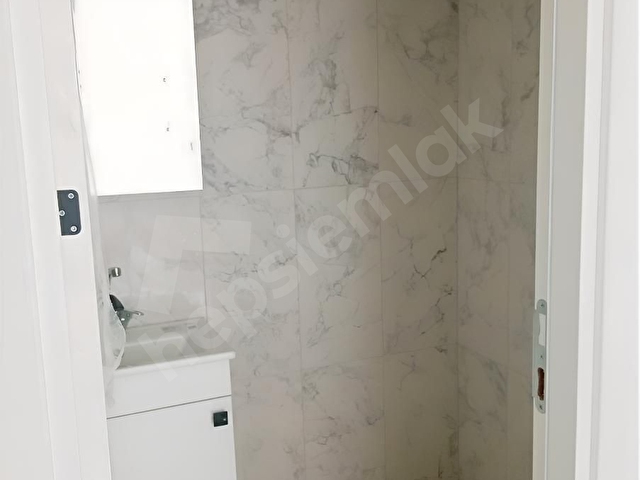 Altıparmaktan Üniversite Kavşağında Uygun Fiyatlı 3+0 Daire - Görsel 16
