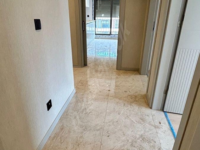 Torbalı Hastanesi karşısı, avlu avm projesi yanı havuzlu bina, ara kat lüks 3+1 satılık daire - Görsel 8