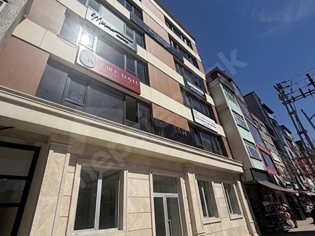 TUĞBA EMLAKTAN ÜNYE ŞEHİR MERKEZİNDE YENİ BİNADA  PRESTİJLİ VE KİRACILI SATILIK OFİS