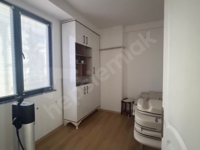 TUĞBA EMLAKTAN ÜNYE ŞEHİR MERKEZİNDE YENİ BİNADA  PRESTİJLİ VE KİRACILI SATILIK OFİS - Görsel 7