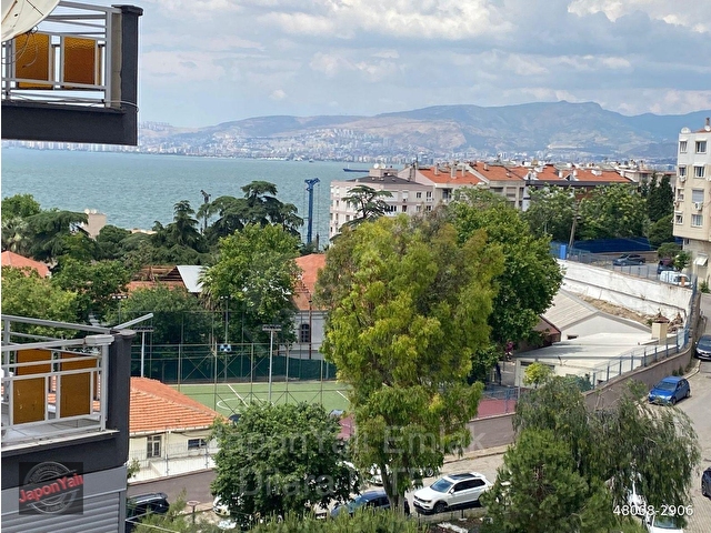 KÜÇÜKYALI’DA DENİZ MANZARALI ARA KAT SATILIK DAİRE