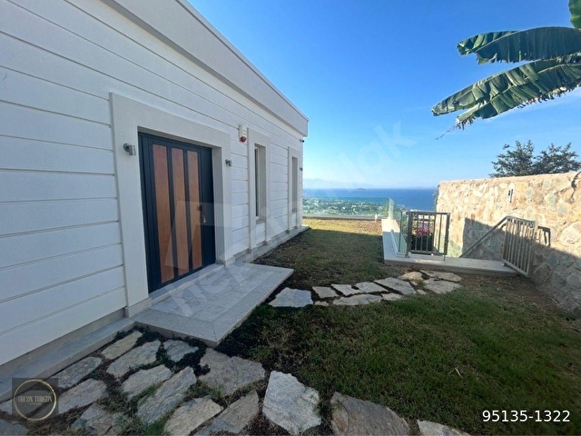 Bodrum Gümüşlük Kum Plajlı Koyda Adalar Manzaralı 6+2 Villa - Görsel 7