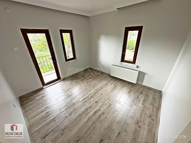 NAZAR EMLAK DAN BAHÇELİ BAĞIMSIZ VİLLA 2KATLI 3+1 İÇİ FUL YAPILI - Görsel 11