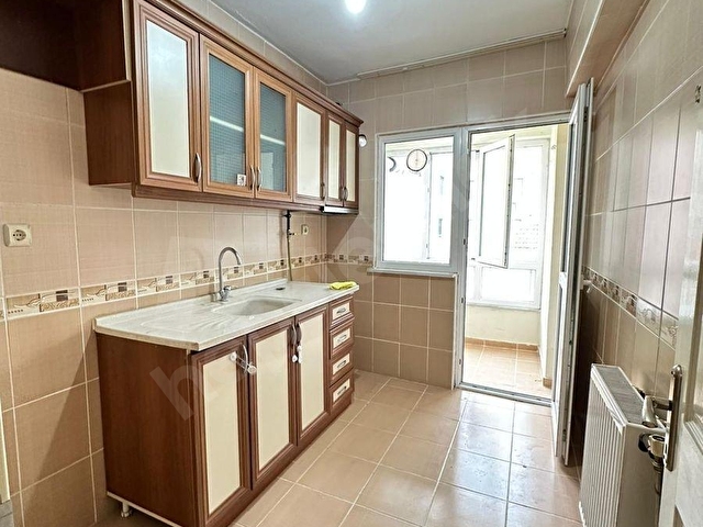 RK EMLAKTAN REŞADİYE MAHALLESİNDE ARA KAT İSKANLI 2+1 DAİRE - Görsel 6