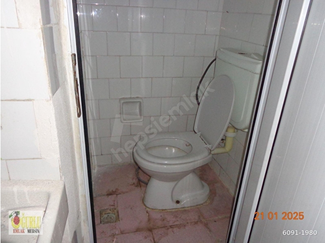 UĞURLUEMLAKMERSİN ÇAMLIBELDE 1 KATLI BİNANIN GİRİŞ KATI KİRALIK DAİRE - Görsel 28