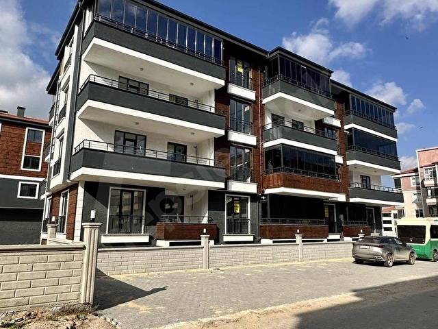 CUMHURİYET MAH 3+1 LÜKS HAVUZLU SATILIK DAİRE VİRA GAYRİMENKUL