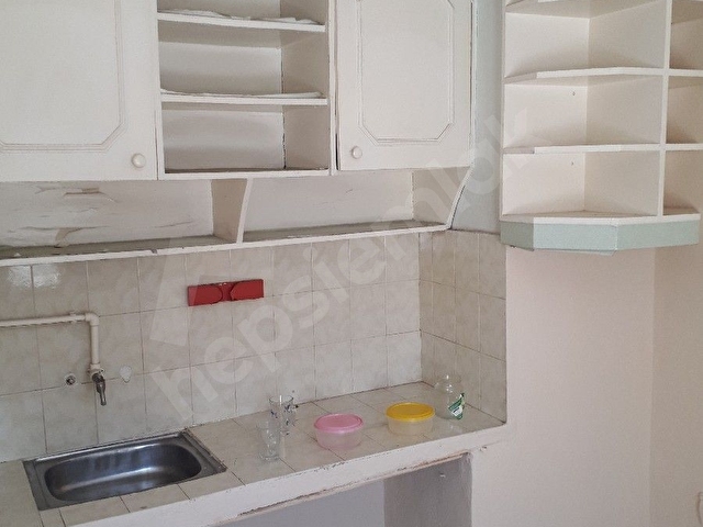 SAHİBİNDEN 1+1 TERAS KAT (YEŞİLYURT METRO DURAĞINA YAKINDIR) - Görsel 10
