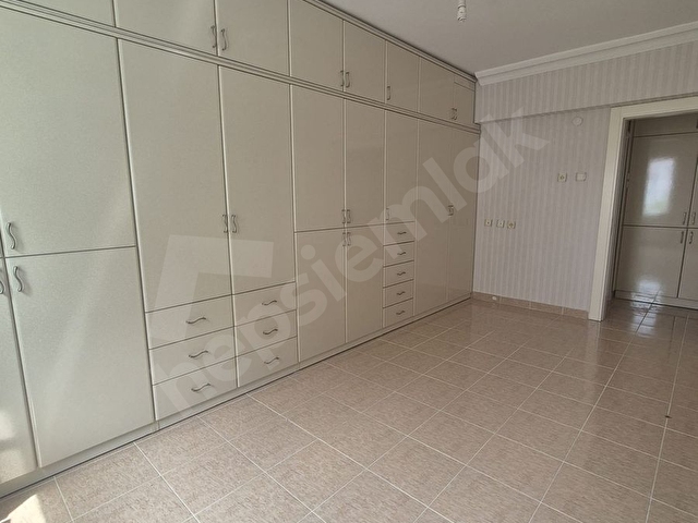 Arma Emlaktan Plevne Caddesinde Kiralık Daire - Görsel 14