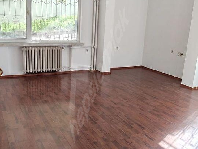 BAHÇELİEVLER BEŞEVLER DE 2+1 GİRİŞ KAT ÖN CEPHE DAİRE - Görsel 4