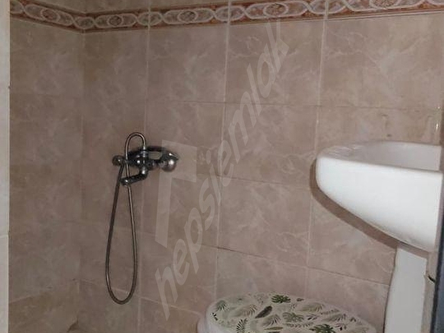 BAHÇELİEVLER BEŞEVLER DE 2+1 GİRİŞ KAT ÖN CEPHE DAİRE - Görsel 8