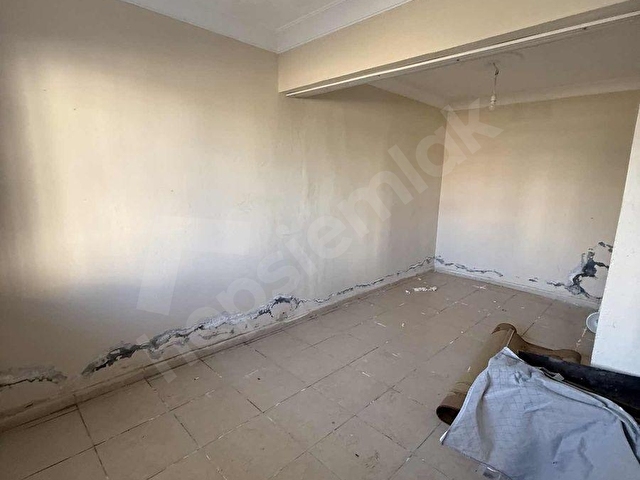 SGK BİNA ARKASI SATILIK BAHÇE KATI - Görsel 4