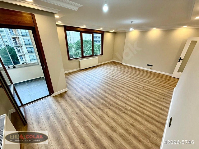 CADDEBOSTAN DA BAĞDATTA YAKIN 3+1 130M2 BALKONLU GENÇ BİNADA - Görsel 2