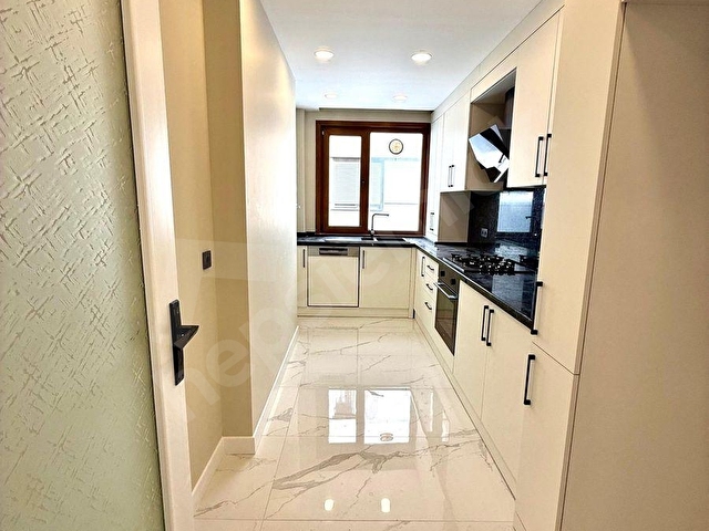 CADDEBOSTAN DA BAĞDATTA YAKIN 3+1 130M2 BALKONLU GENÇ BİNADA - Görsel 14