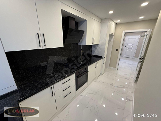 CADDEBOSTAN DA BAĞDATTA YAKIN 3+1 130M2 BALKONLU GENÇ BİNADA - Görsel 16