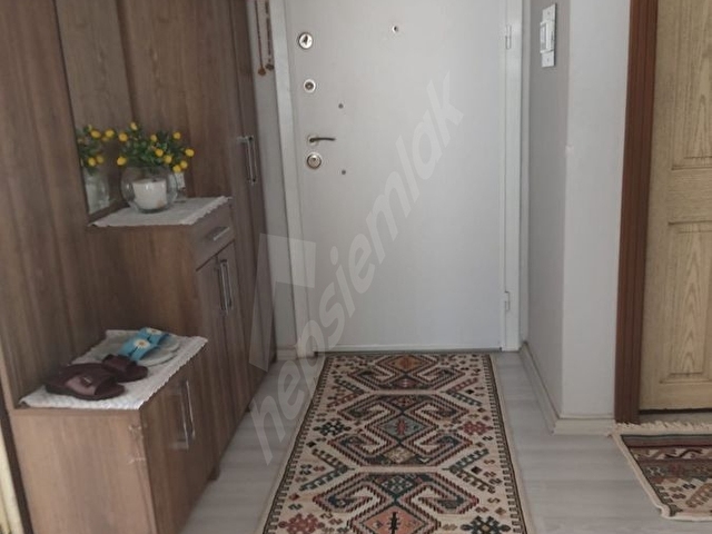 Emsalsiz Geniş Oturumlu Merkezi Konumda Kaçmaz Ev - Görsel 11