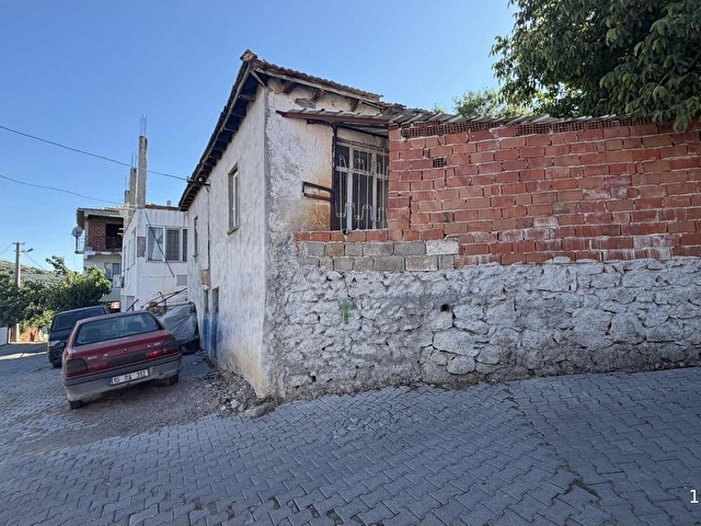 Gömeç Ulubeylerde Bahçeli 2+1 Köy Evi Fırsatı - Görsel 2