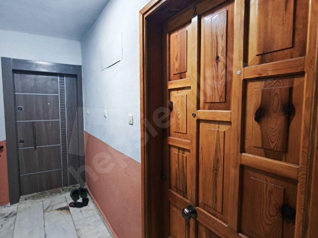 GÜMÜLDÜR DENİZ TARAFINDA SATILIK 2+1 70 M2 ARA KAT DAİRE - Görsel 9