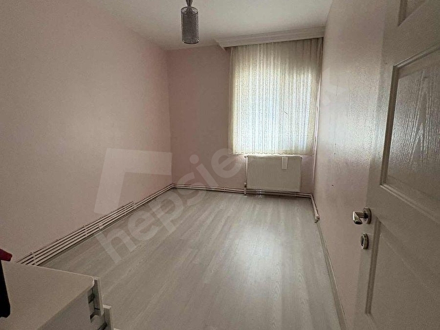 Bayraklı Yüzbaşı İbrahim Hakkı cd.Eşyalı 3+1 Kiralık Daire - Görsel 4