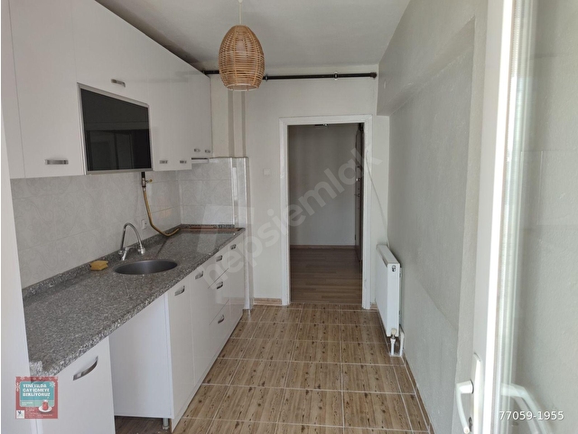 izmir çiğli izkentte satılık 3+1 doğal  gazlı daire - Görsel 3