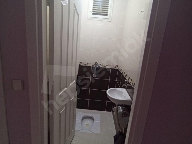 ESENYURT BALIKYOLUNDA 2+1 ARAKAT SATILIK DAİRE - Görsel 14
