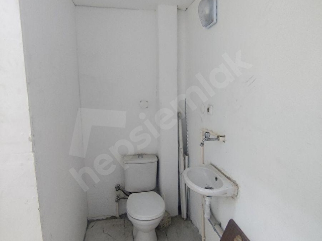 Biga İstiklal Mh. Köfteci Akif Karşısında Kiralık Ofis - Görsel 9