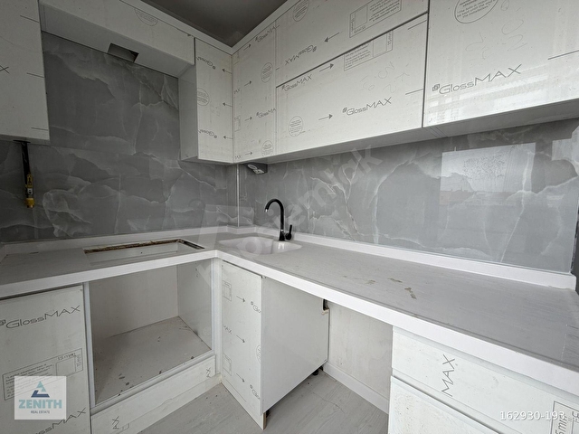 Zenith Real Estateten Millennium Life Center Satılık 1+1 Daire - Görsel 20