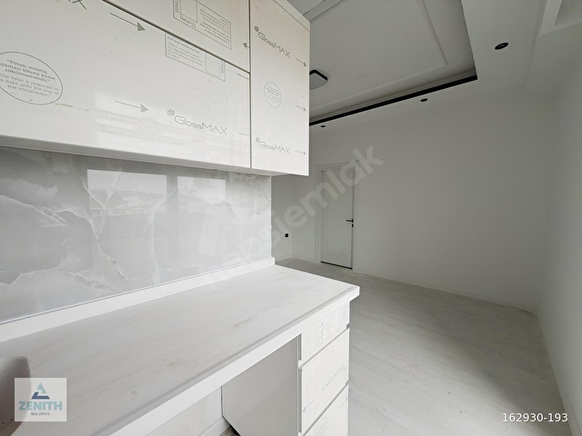Zenith Real Estateten Millennium Life Center Satılık 1+1 Daire - Görsel 24