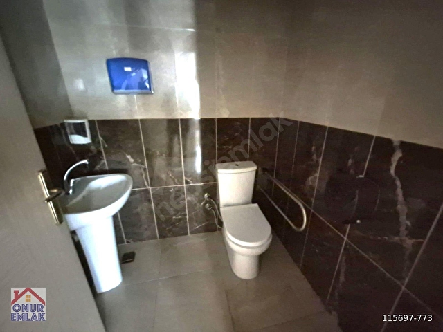 Remzi Oğuz Arık Mah. Atatürk Bulvarı Üzerinde Kiralık Ofis - Görsel 14