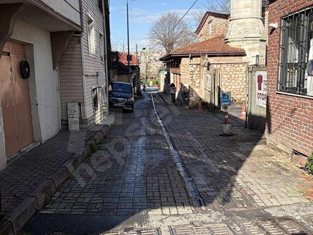 EPA EMRE KOÇTAN AYVANSARAY CADDE ÜZERİ 25 M2 HER İŞE UYGUN - Görsel 5