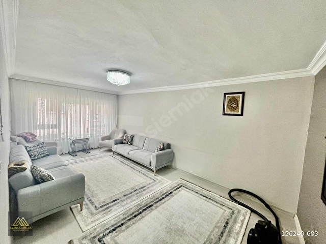 AVANTAJDAN YEŞİLBAYIR CADDEDE FULL+FULL YAPILI KATTA 3+1 DAİRE - Görsel 2