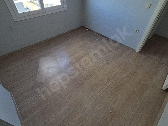 GÜLTEPEDE 1+1 CADDE ÜZERİ AZ KATLI ATÜ KARŞISI KİRALIK DAİRE - Görsel 11