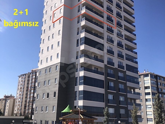 Atayurtta Merkezi Konumda Satılık 2+1 Daire (90m²)