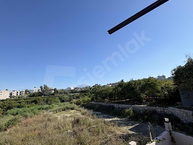 Cemal Gürselde 341 m arsa