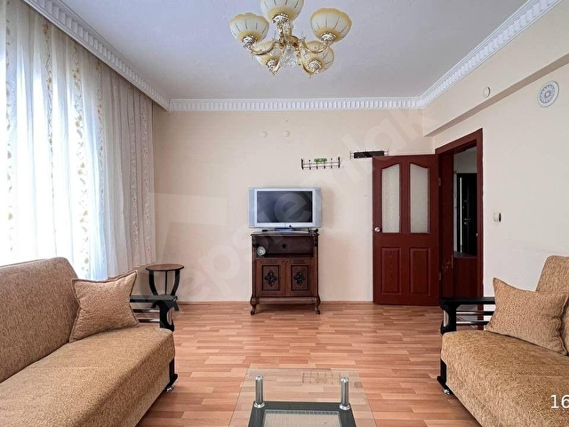SERT GAYRİMENKULDEN ÇARŞI MERKEZDE 3+1 EŞYALI KİRALIK DAİRE - Görsel 7