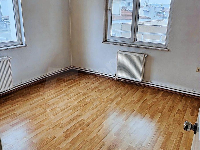 Milas Cumhuriyet Mahallesinde Satılık Geniş Doğalgazlı 3+1 Daire - Görsel 2