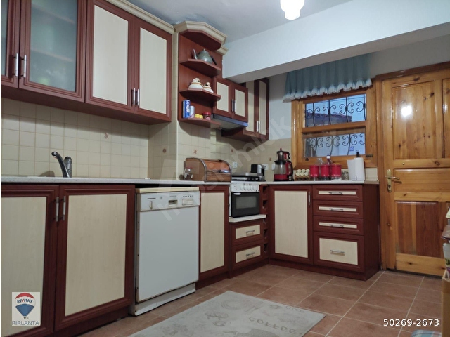 İzmir Çeşmede Sitede Denize 100m Dubleks 3+1 Satılık YazlıkDaire 50269