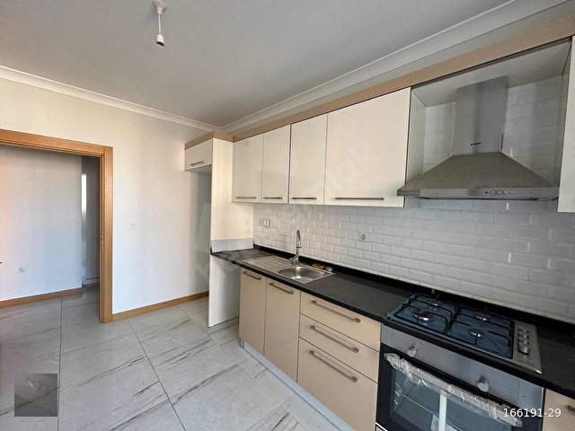 AİLE SİTESİNDE SIFIR 2+1 105M2 EBV BANYO AYRI MUTFAK GENİŞ SALON - Görsel 16