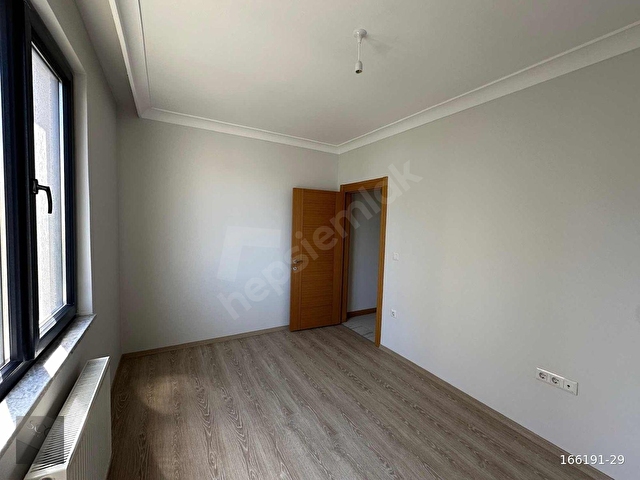 AİLE SİTESİNDE SIFIR 2+1 105M2 EBV BANYO AYRI MUTFAK GENİŞ SALON - Görsel 26